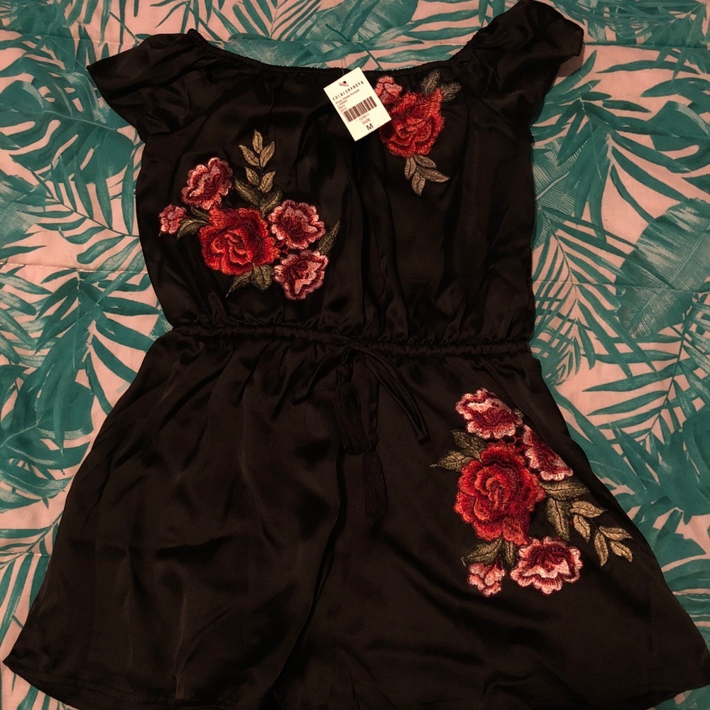 NWT FashionNova Floral Embroidered Romper